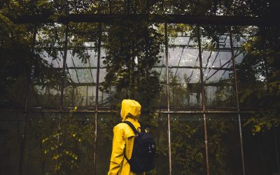 5 Keuntungan Menggunakan Jas Hujan PVC yang Perlu Anda Ketahui